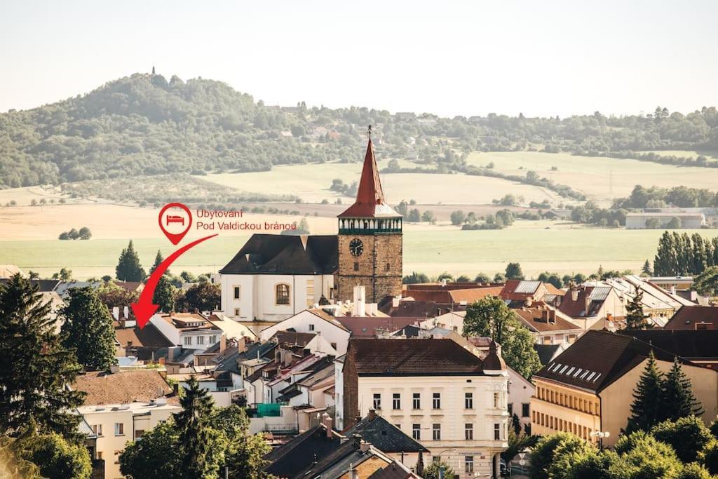Apartman Pod Valdickou Branou Jičín Exteriör bild